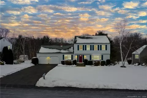 21 Wildwood Ln, Rocky Hill, CT 06067