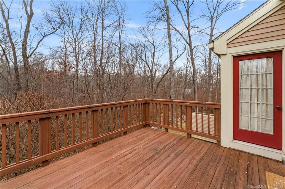 56 Brittania Dr, Danbury, CT 06811 39 Photos Movoto