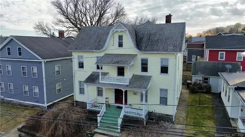 14 Franklin St, New London, CT 06320