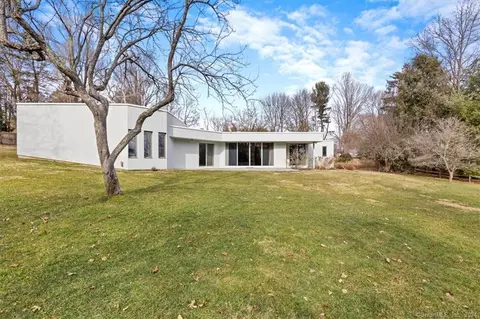 820 Hartford Tpke, Hamden, CT 06517