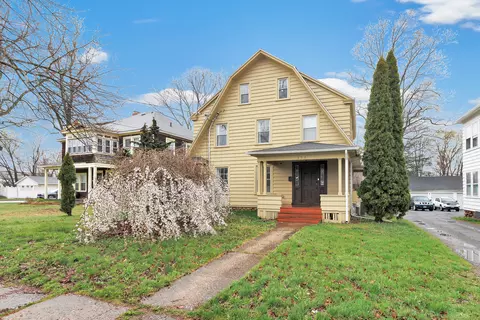 353 Burlington Ave, Bristol, CT 06010