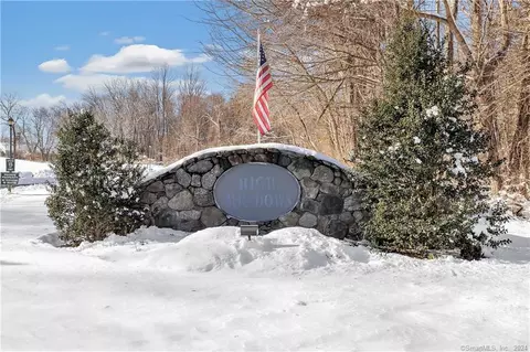 55 Highland Dr #55, Monroe, CT 06468