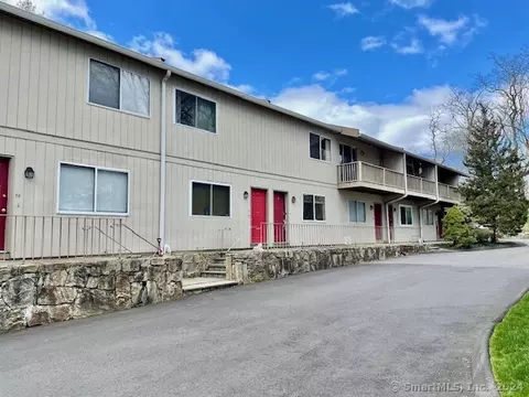 100 Wolfpit Ave #24, Norwalk, CT 06851