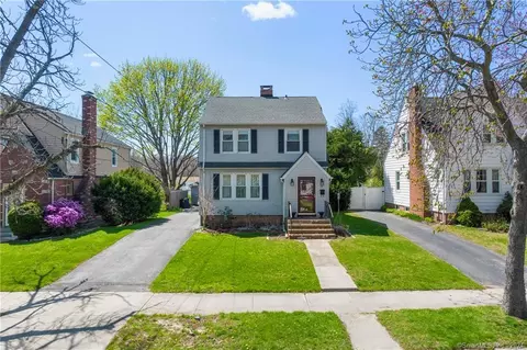 59 Sound View Ter, East Haven, CT 06512