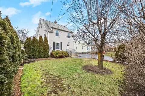 616 Hope St #A, Stamford, CT 06906