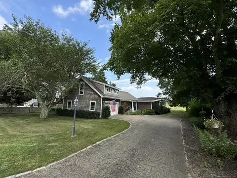 28 Katherine Rd, Old Lyme, CT 06371