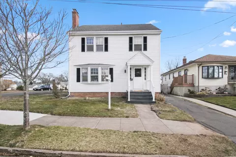 129 Ocean View St, East Haven, CT 06512