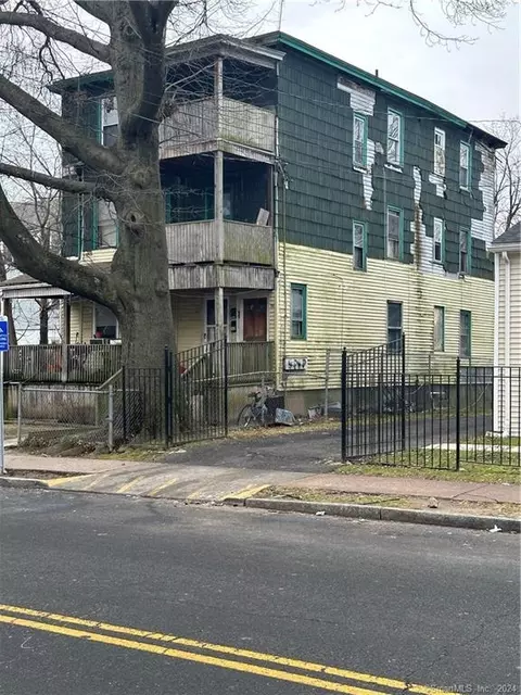 93 Enfield St, Hartford, CT 06112