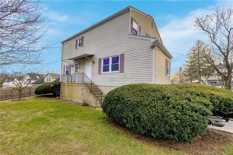 51 View St W, Greenwich, CT 06830