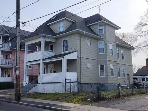 29 Barker St, Hartford, CT 06114