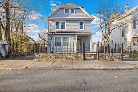 7 Grove St, Norwalk, CT 06854
