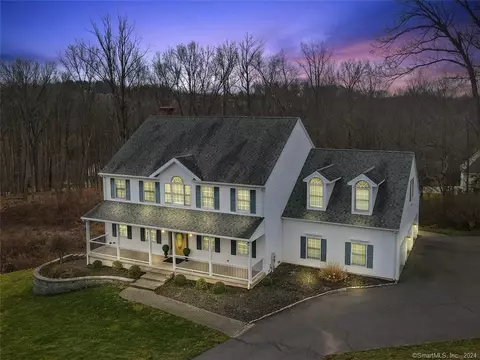 341 Edgemark Acres Acres, Meriden, CT 06451