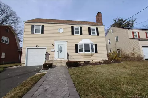44 Burlington St, Hartford, CT 06112