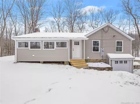 44 Long Meadow Ln, Bethel, CT 06801