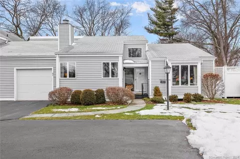 82 Salt Meadow Rd #82, Fairfield, CT 06824