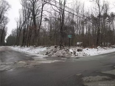 0 No Address Assigned, Tolland, CT 06084