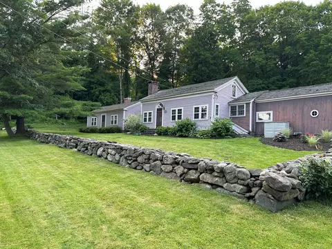 4 Apple Way, Lakeville, CT 06039