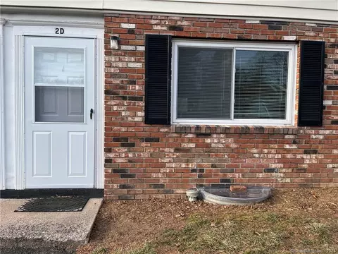 461 Spring St #2D, Naugatuck, CT 06770