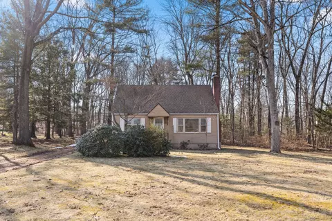 667 Foster St, South Windsor, CT 06074