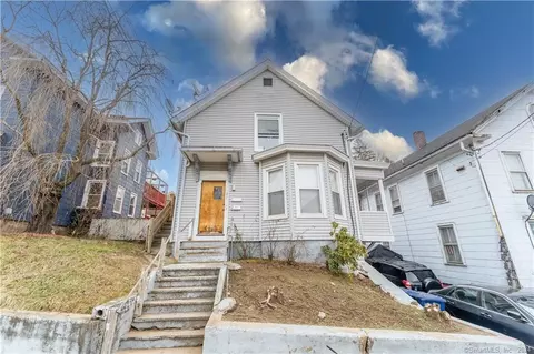 97 North St, Windham, CT 06226