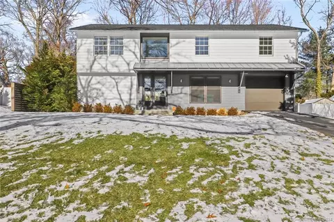 227 Woodridge Dr S, Stamford, CT 06902