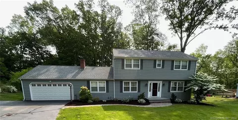 142 N Timber Ln, Cheshire, CT 06410