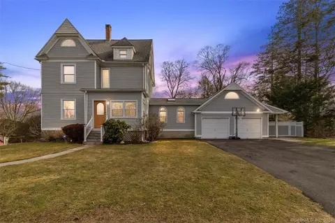 38 Johnson St, Newington, CT 06111