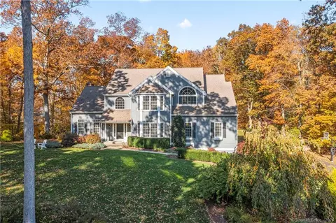 5 Clapboard Ridge Rd, Newtown, CT 06482