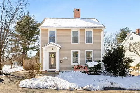 14 Commerce St, Portland, CT 06480