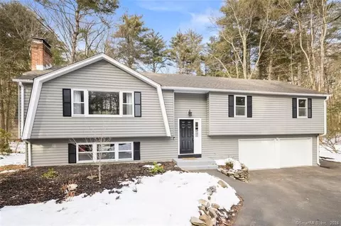 22 Wildwood Rd, Simsbury, CT 06092