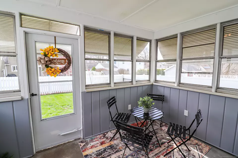 31 Mathewson Ave, Enfield, CT 06082 28 Photos Movoto