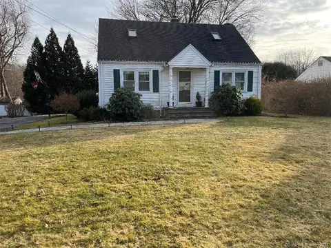 111 Inwood Rd, Trumbull, CT 06611