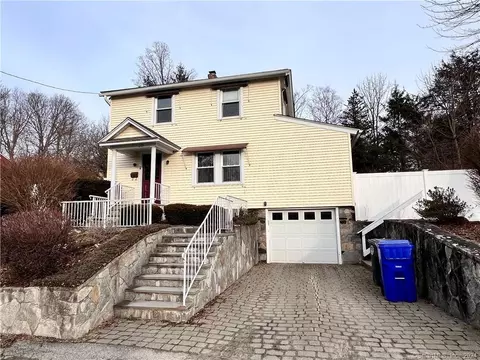 219 Barton St, Torrington, CT 06790