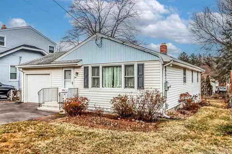 236 Abram St, Stratford, CT 06614