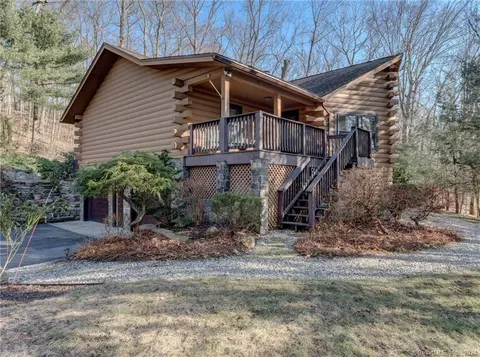 154 Transylvania Rd, Roxbury, CT 06783