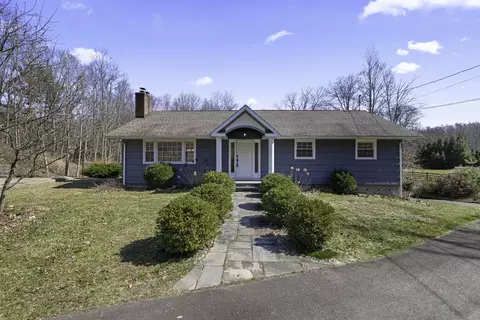 642 Booth Hill Rd, Trumbull, CT 06611