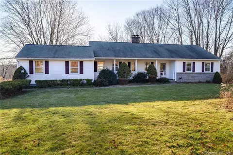 36 Whisconier Rd, Brookfield, CT 06804
