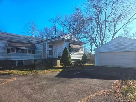 8 Wells Rd, Wethersfield, CT 06109