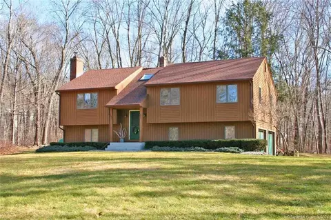 178 Young St, East Hampton, CT 06424