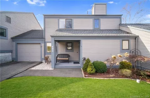 501 Pilgrims Hbr #501, Wallingford, CT 06492