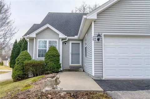 50 Richmond Rd #20, Putnam, CT 06260