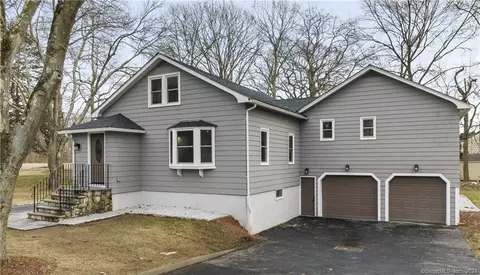 55 Russell Ave, Orange, CT 06477