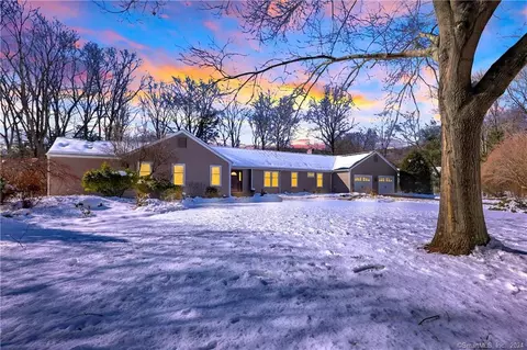 779 Foster Ct, Cheshire, CT 06410