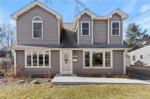 112 Seabreeze Ave, Milford, CT 06460