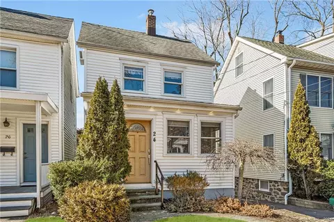 24 Prospect St, Greenwich, CT 06830