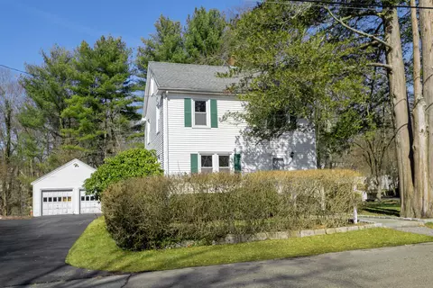 34 Henry St, Darien, CT 06820