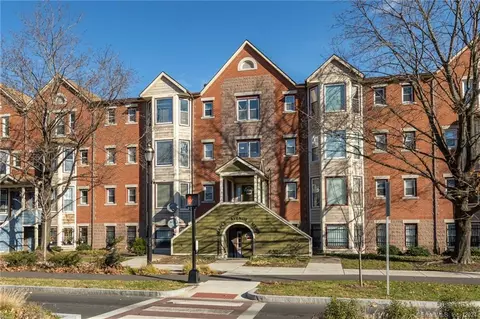 10 Franklin Ave #C, Hartford, CT 06114