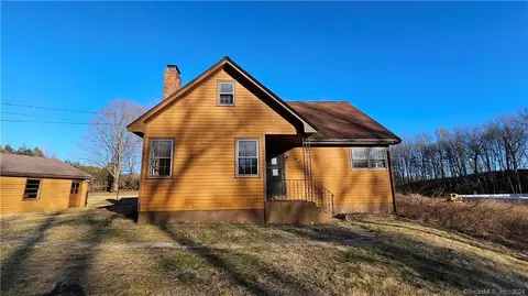 37 Shadow Ln, Cromwell, CT 06416