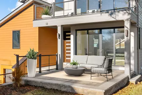 12 Cocheco Ave, Branford, CT 06405