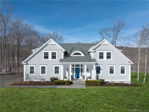 607 Fox Hopyard Rd, East Haddam, CT 06423
